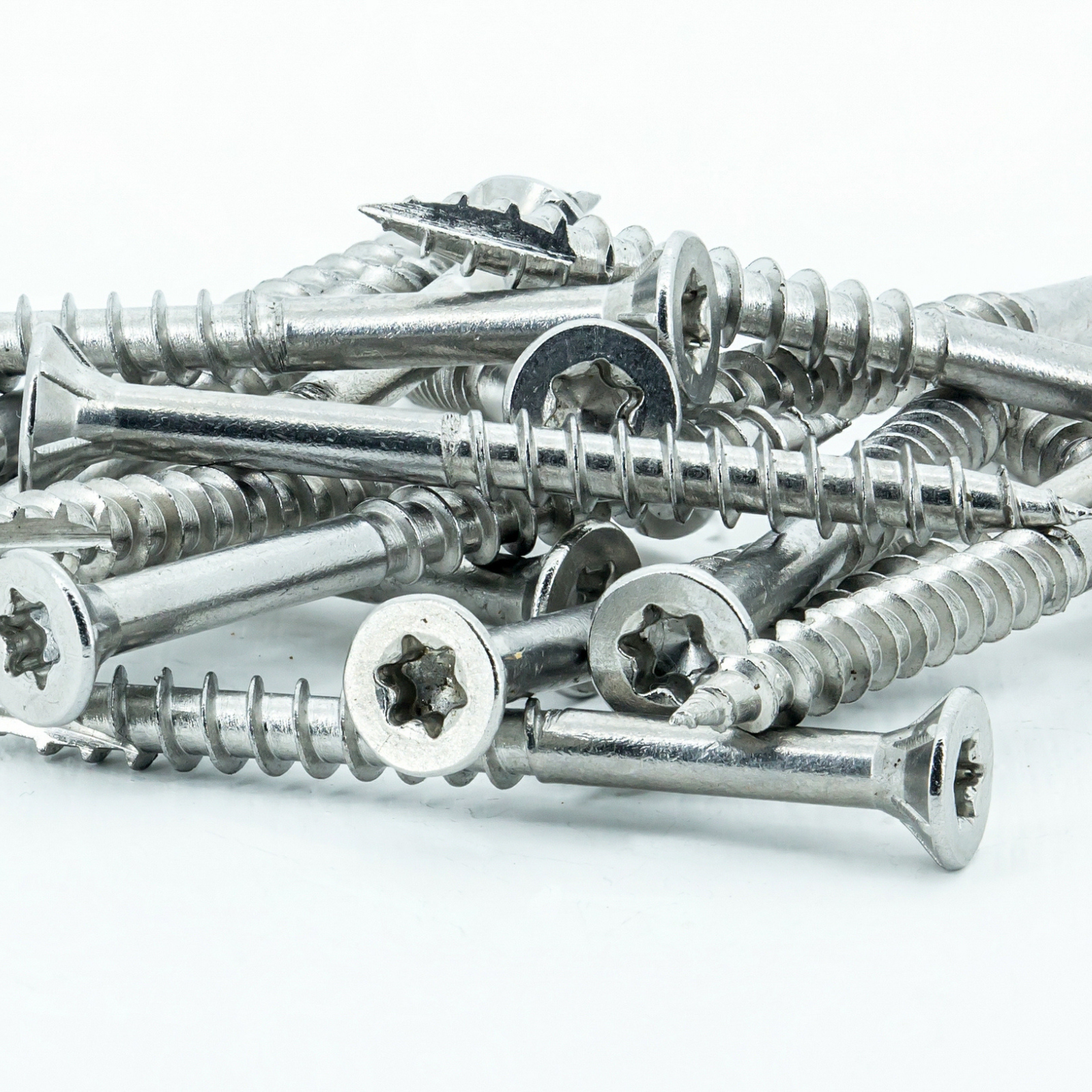 Benefit of torx head screws compared to others