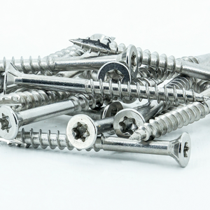 Benefit of torx head screws compared to others