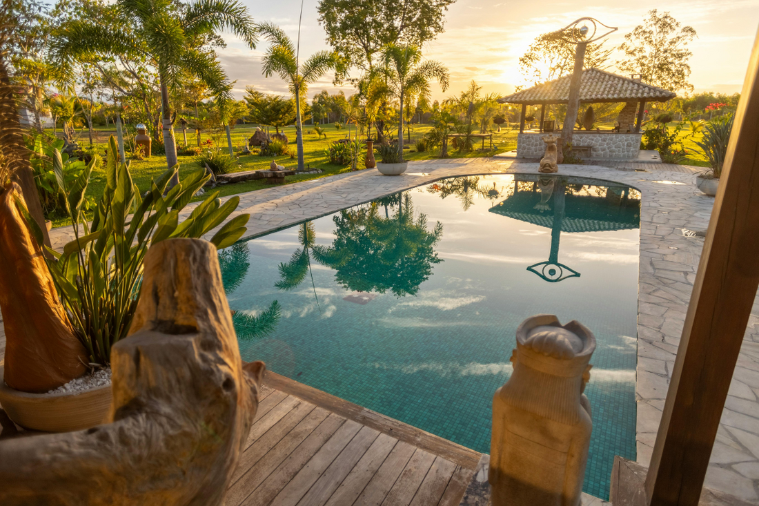 Best poolside ideas on a budget