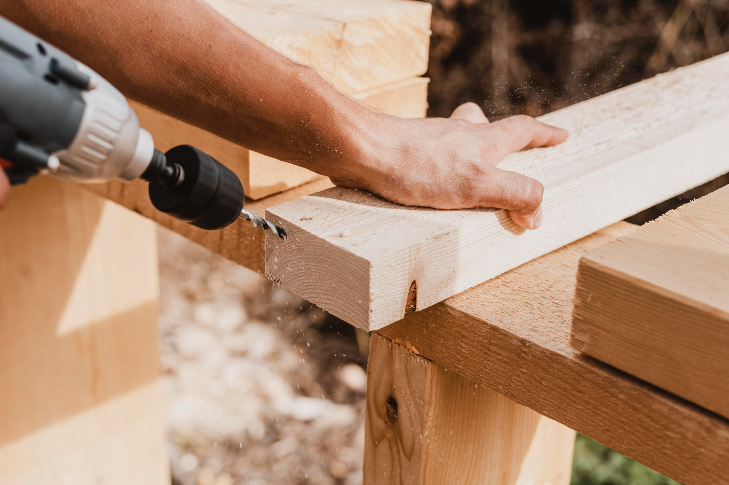 high-view-person-holding-hammer-drill_2